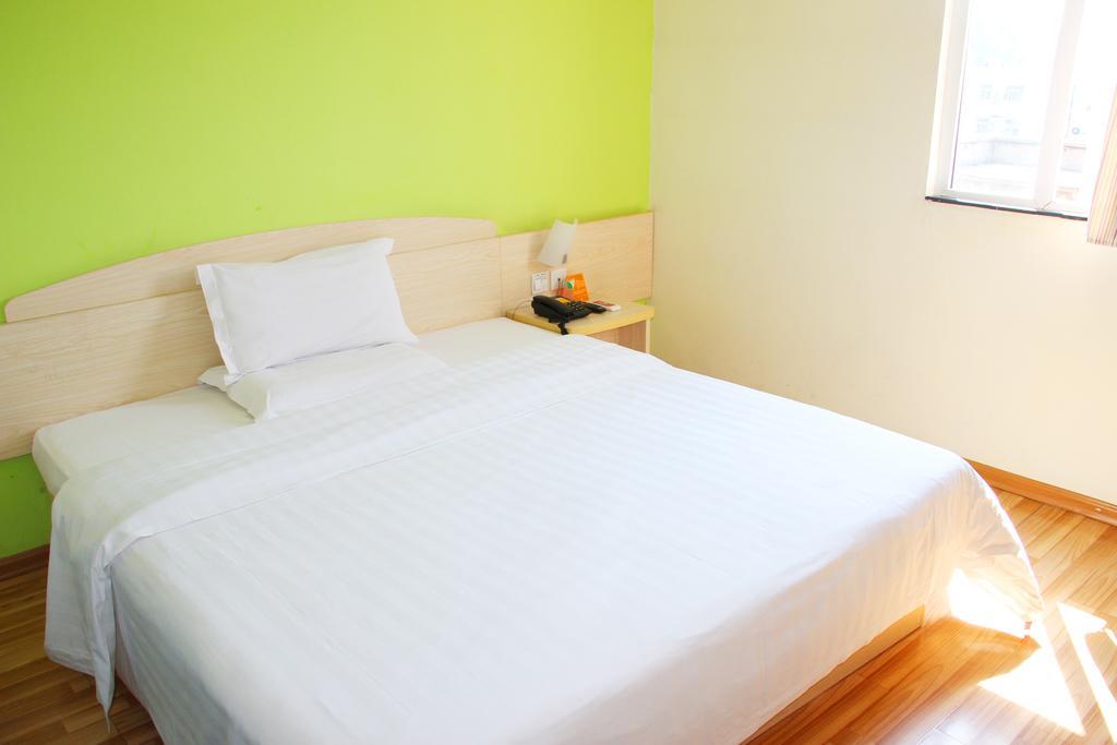 7Days Inn Guangzhou Gangding Longkou XI Road Exterior foto